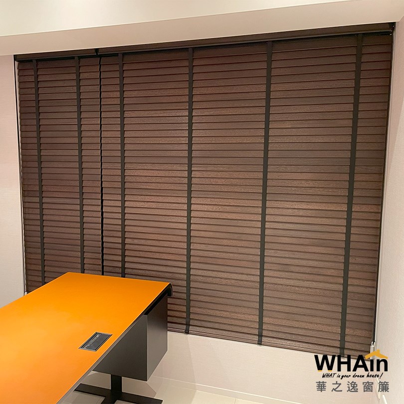 窗簾顏色木頭百葉